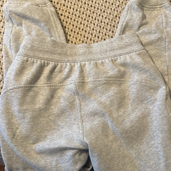 Lululemon joggers - Picture 4 of 4